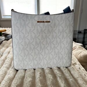 Michael Kors White Shoulder Bag